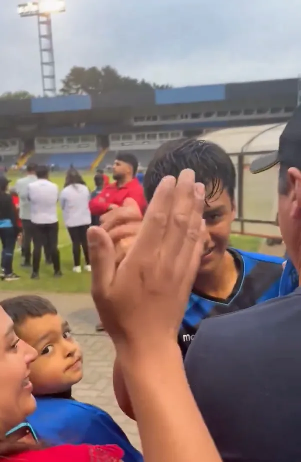 Sebastián Melgarejo tras su debut en Huachipato. (Foto: Captura Octava Pasión).