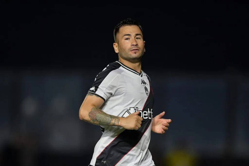 Vasco da Gama busca vender a Jean Meneses (Thiago Ribeiro/AGIF)