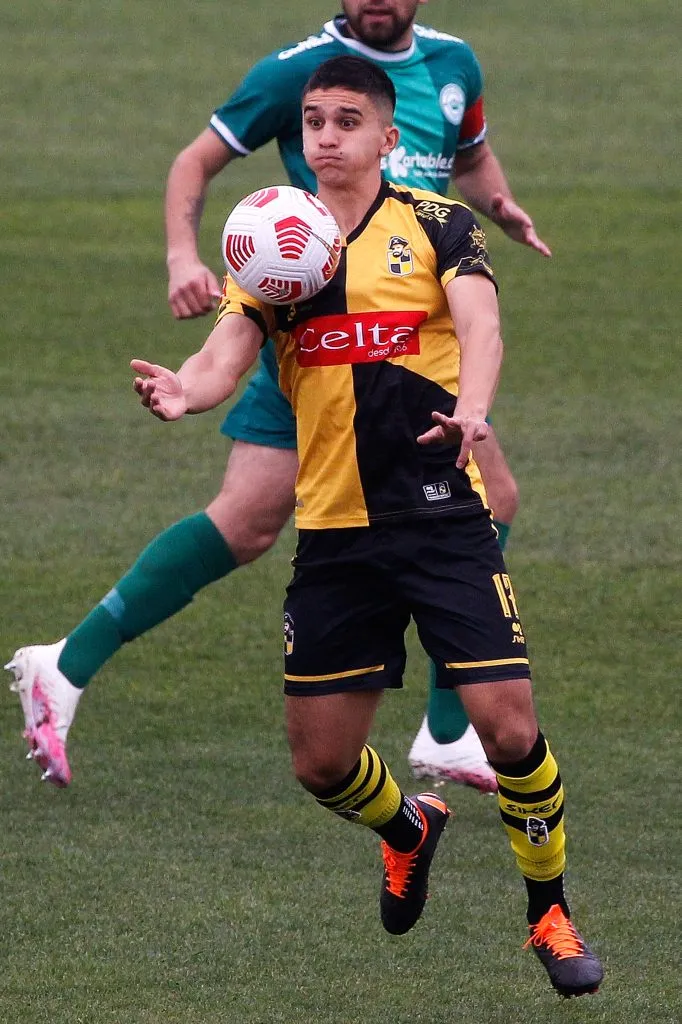 Luca Pontigo en su etapa en Coquimbo Unido el 2021. (Foto: Jonnathan Oyarzun/Photosport)