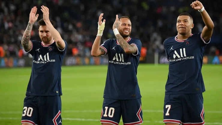 Mbappé responde a Neymar que le acusó de sentir celos por Messi.
