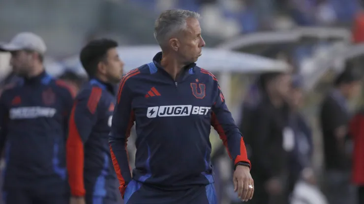 La U de Álvarez se arma.