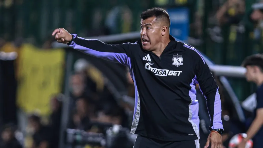 Jorge Almirón y Colo Colo definen lo que pasará con los extranjeros en Colo Colo. Foto: Photosport.