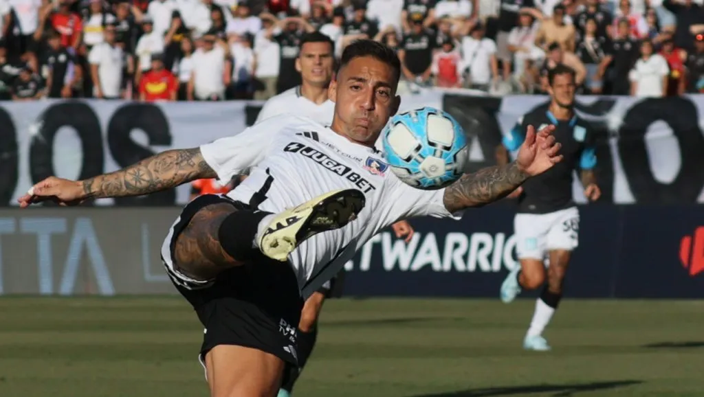 Javier Correa es el 9 de Colo Colo.