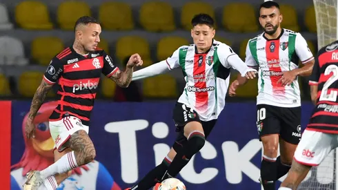 Histórico de Colo Colo pide a Iván Román