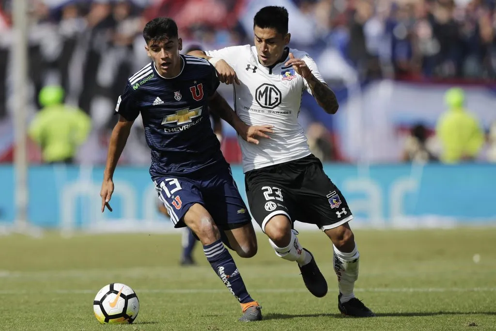 Baeza jugando contra la “U” un clásico el 2018, antes de salir de Colo Colo