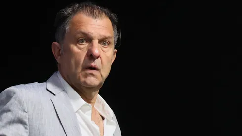 Aníbal Mosa busca que se arregle la cancha del Monumental.