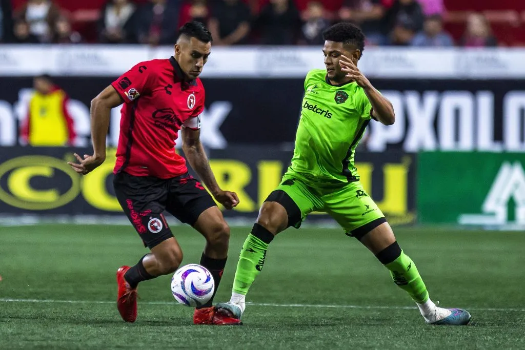 Diego Valoyes no ha tenido mucha continuidad en su paso por Juárez. ¿Podrá llegar a Colo Colo de cara al 2025? | Foto: Getty Images.