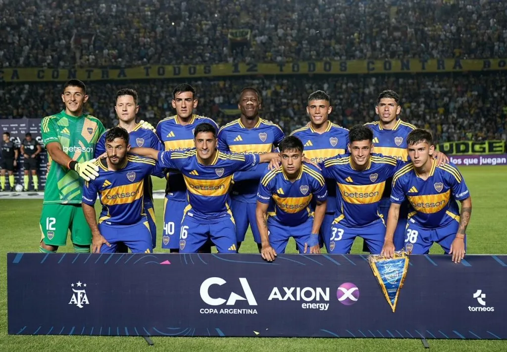 Palacios fue titular en el primer partido oficial de Boca Juniors este año