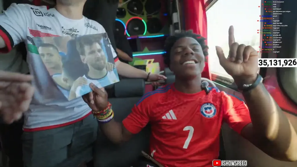 Al ritmo de “Gata Only”, Speed se burló de Lionel Messi con su imagen llorando al lado de Alexis Sánchez en la Copa América. Foto: YouTube.