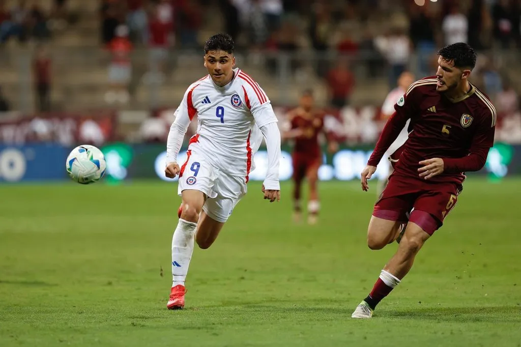 Damián Pizarro no pudo convertir en el debut de la Roja Sub 20 en el Sudamericano de Venezuela. | Foto: ANFP.