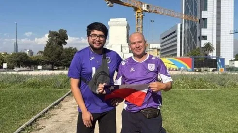 Hinchas celebran en Santiago (Foto: Sabes Deportes).