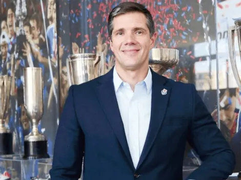 Clark contragolpea por querella de accionistas en su contra