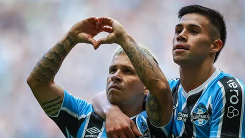 El venezolano, que fue compañero de Aravena, ahora protagoniza nueva polémica