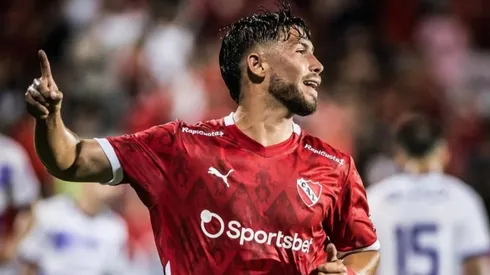 Felipe Loyola vuelve loco a los hinchas de Independiente.