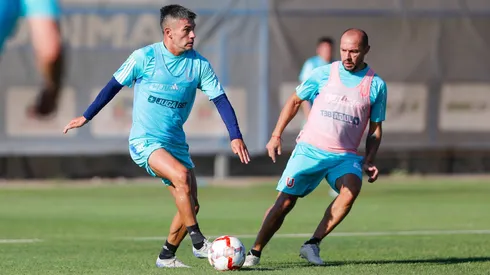 Charles Aránguiz ha regresado a los entrenamientos en U de Chile.