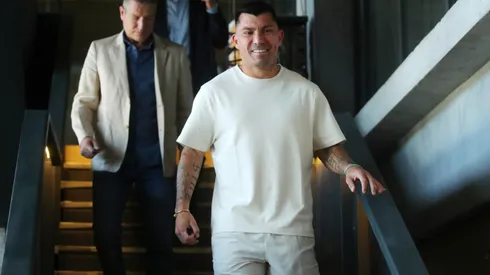 Gary Medel no tiene fecha para reestrenarse con Católica.