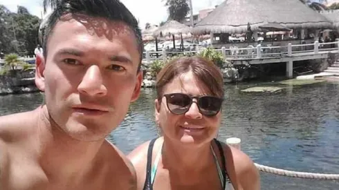 Charles y su madre (Archivo).