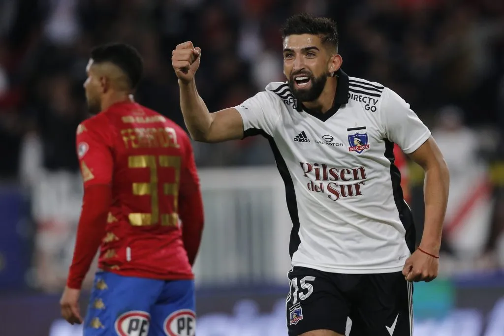 Emiliano Amor podría extender todavía más su estadía en Colo Colo. | Foto: Photosportl