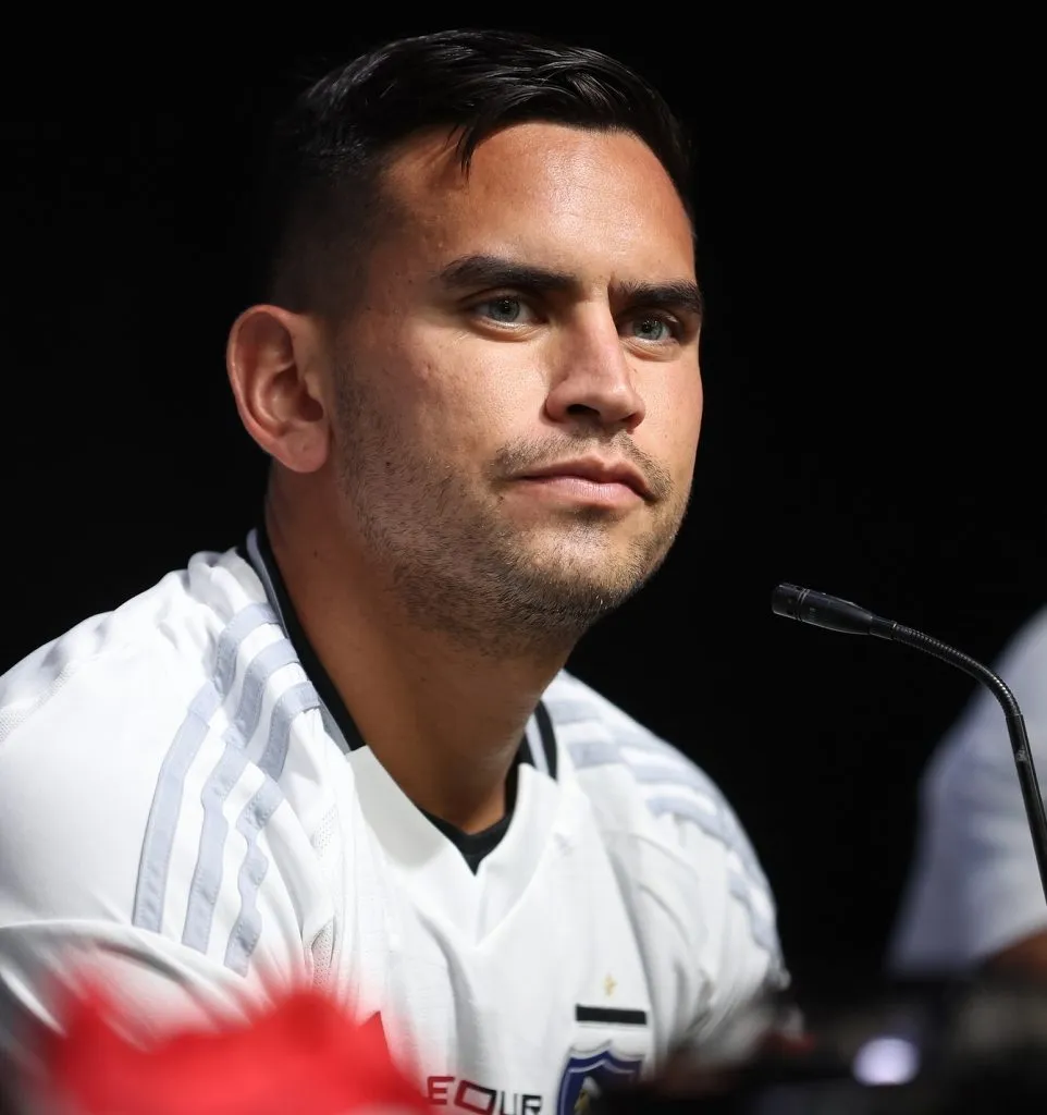 Sebastián Vegas es fijo de titular en Colo Colo para Gonzalo Jara