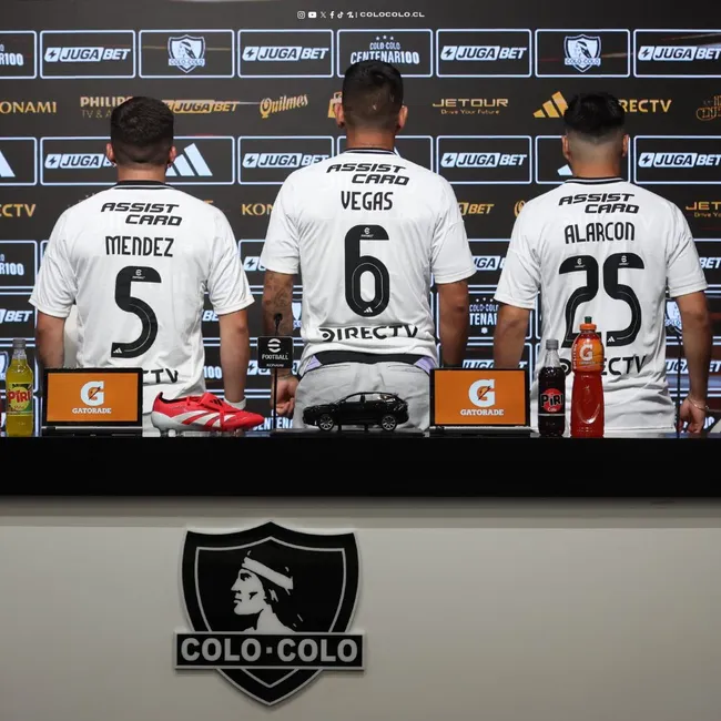 Felipe Méndez, Sebastián Vegas y Tomás Alarcón fueron los últimos fichajes albos. Foto: Colo Colo