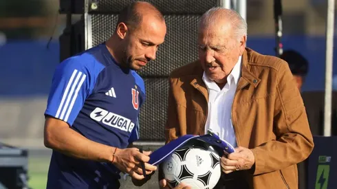 Sergio Navarro, histórico capitán del Ballet Azul junto a Marcelo Díaz.