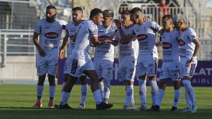 Deportes Melipilla sigue sin definir su futuro en el fútbol chileno.