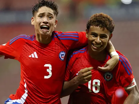 Rossel impacta a Vidal y lo mira para la Roja adulta