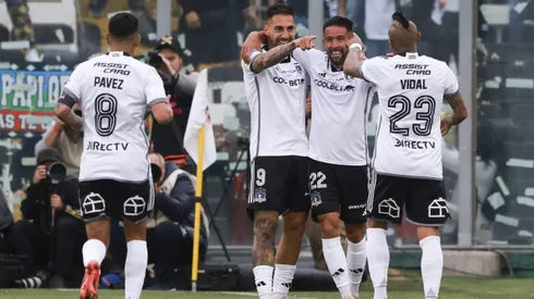 Arturo Vidal confía en Javier Correa.