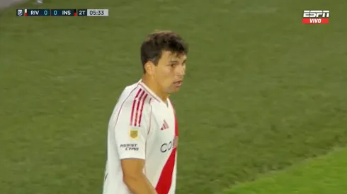 Gonzalo Tapia perdió un gol increíble en River
