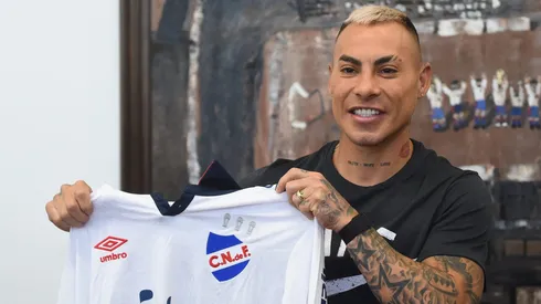 Eduardo Vargas ya es nuevo jugador de Nacional