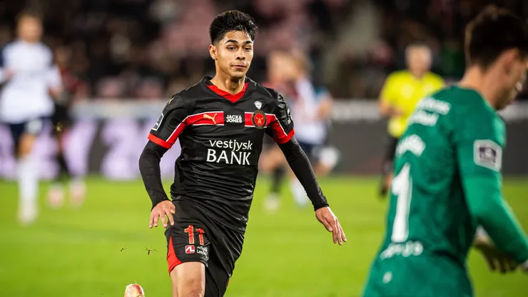 Osorio juega partido clave por Europa League