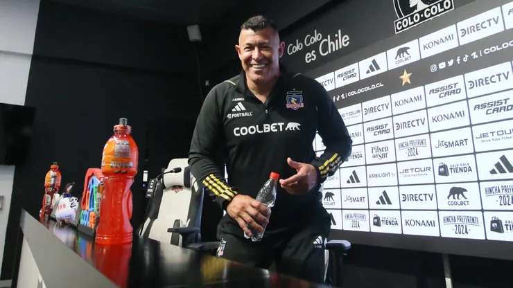 Jorge Almirón extendió su vínculo con Colo Colo.