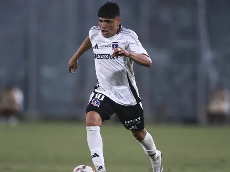 Ex 10 de Colo Colo le saca a la foto a Claudio Aquino tras su debut