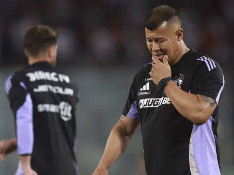 Almirón se hace el loco con el desesperado grito de Javier Correa