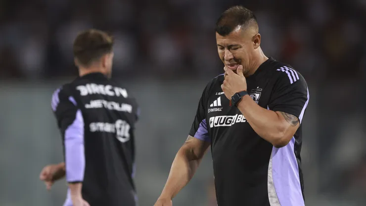 Jorge Almirón tendrá problemas para Copa Chile.
