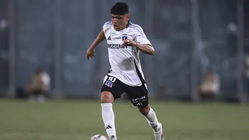 Claudio Aquino se estrenó con Colo Colo de manera oficial.