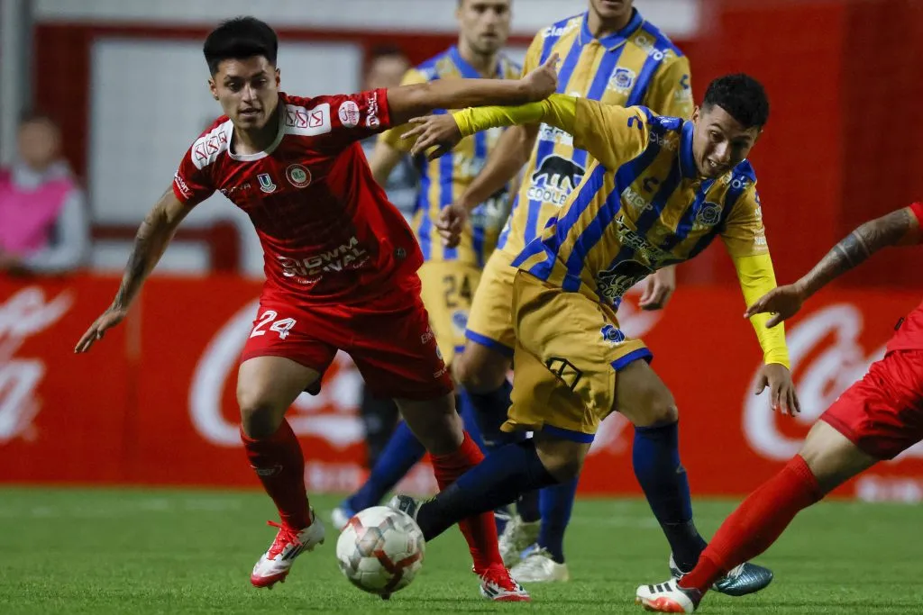 Unión La Calera se hizo grande con Everton en su casa. Foto: Andres Pina/Photosport