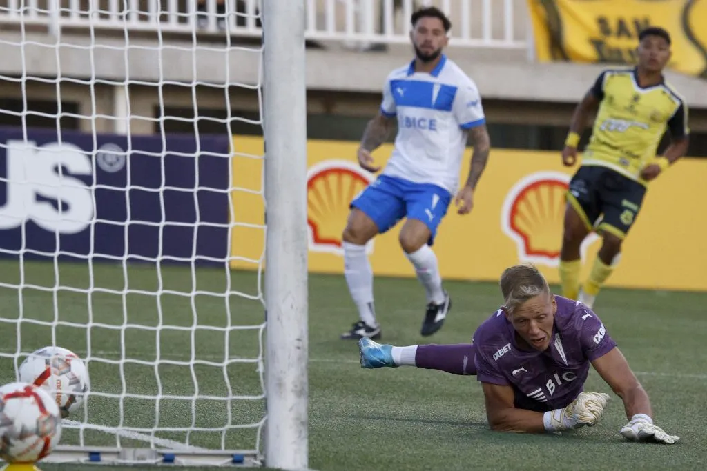 Bernedo no pudo hacer nada en el 1-0. (Martin Thomas/Photosport).