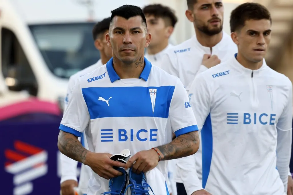 Gary Medel se reestrenó con la UC. (Andrés Piña/Photosport).