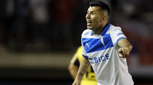 Gary Medel tuvo su estreno con la camiseta de Católica.
