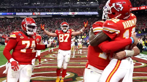 Los Kansas City Chiefs celebran tras ganar la Super Bowl 2024.