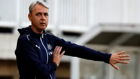 Tiago Nunes en riesgo de perderse varias fechas en la UC.