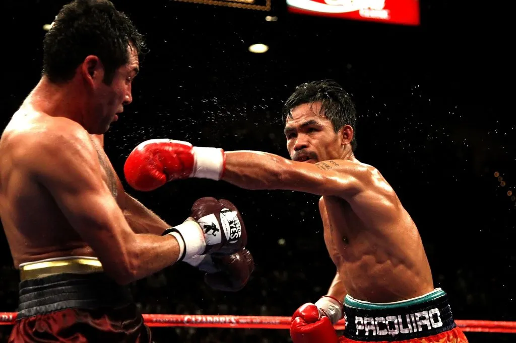 Manny Pacquiao noquea a Oscar De La Hoya en 2008 (Getty Images).