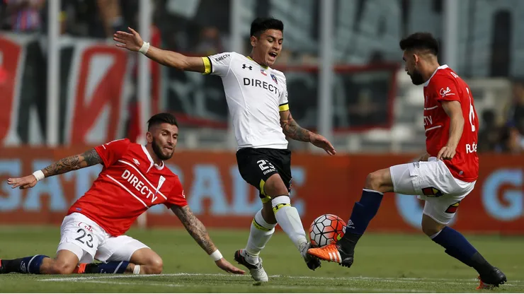 Se mueven las grúas en el fútbol chileno.