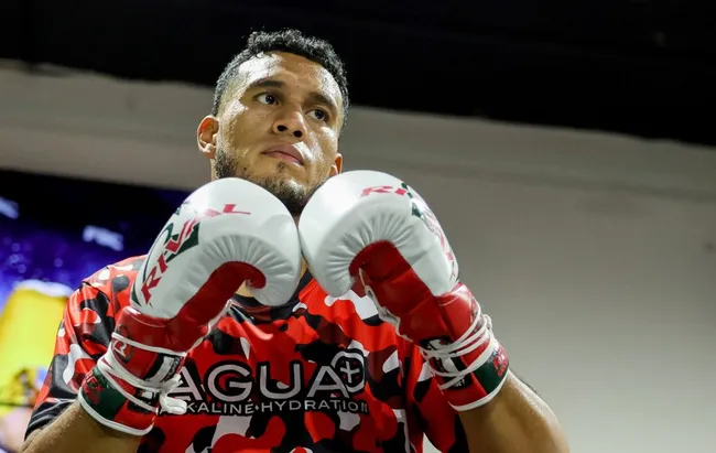 David Benavidez se ejercita en el gimnasio Pound 4 Pound el 09 de enero de 2025 (Getty Images).