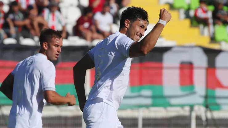 Germán Guiffrey abrió el marcador en el Clásico de Colonias de la fecha 1 entre Audax Italiano y Palestino.