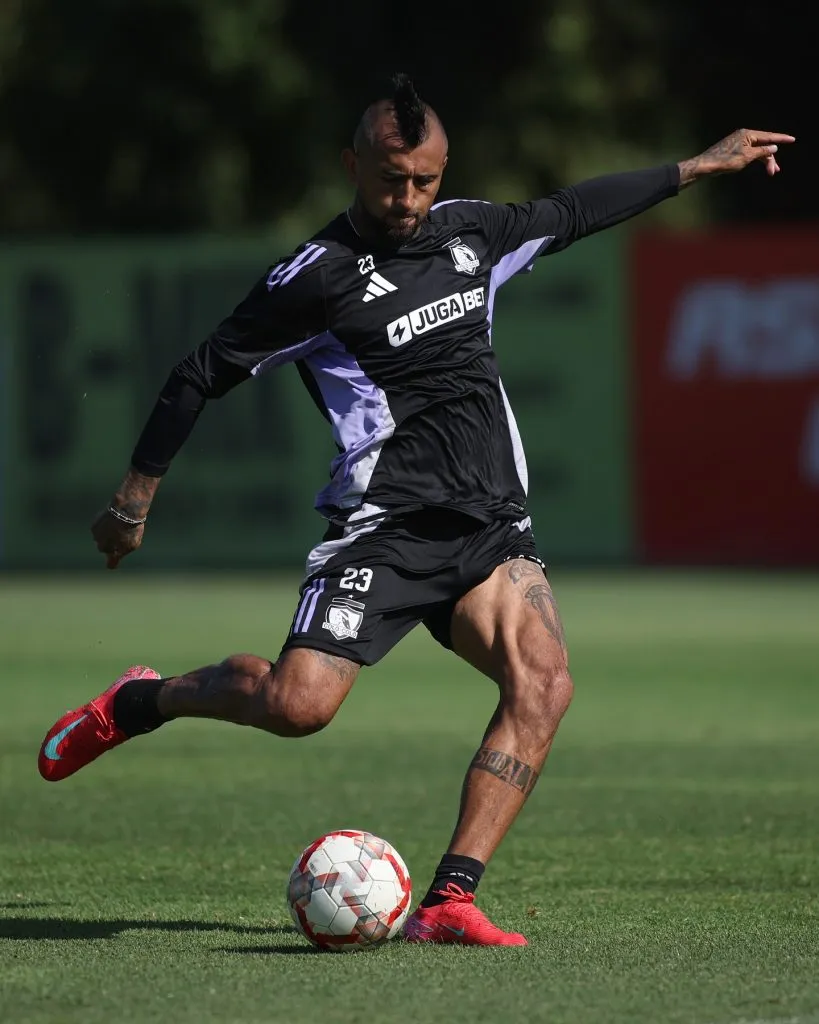Vidal está feliz con el nivel de Marchant en las prácticas de Colo Colo (Foto: Colo Colo)