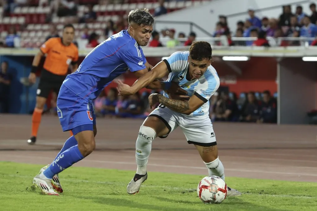 Fabián Hormazábal tiene ofertas para salir de la U y dar el salto al extranjero. Foto: Photosport.