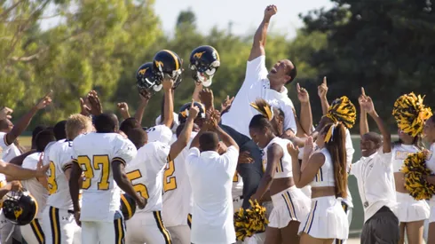 El Super Bowl calienta motores con series y películas de fútbol americano