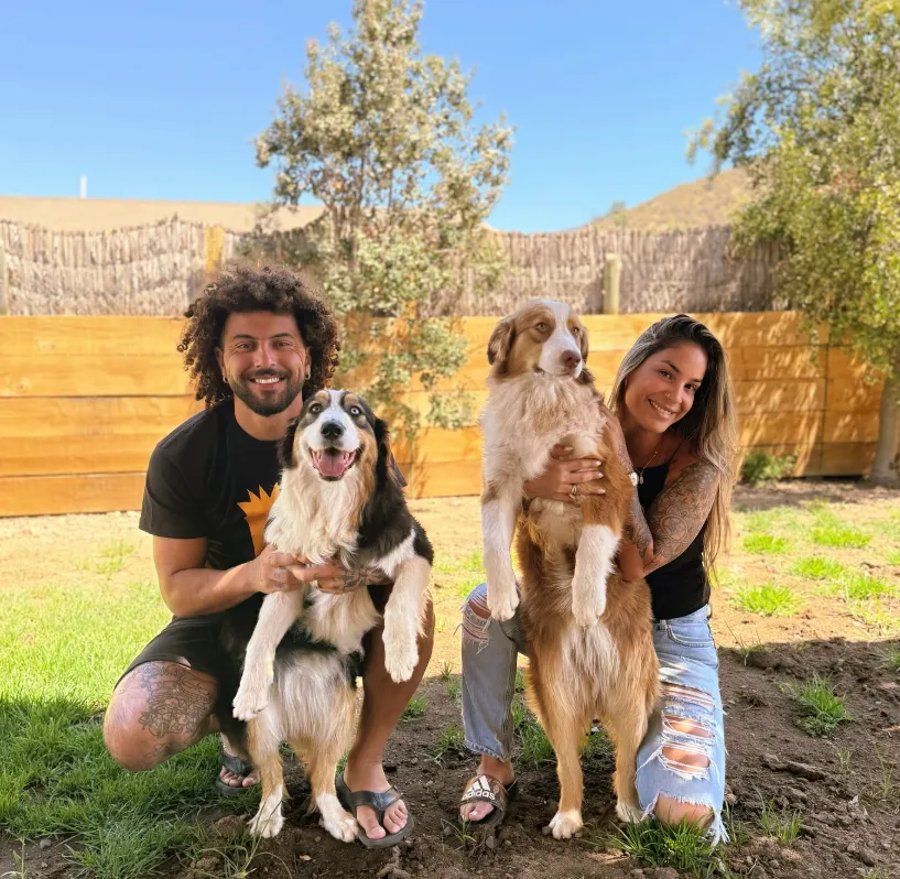 Maximiliano Falcón está en Chile visitando a sus perros. Foto: Instagram.